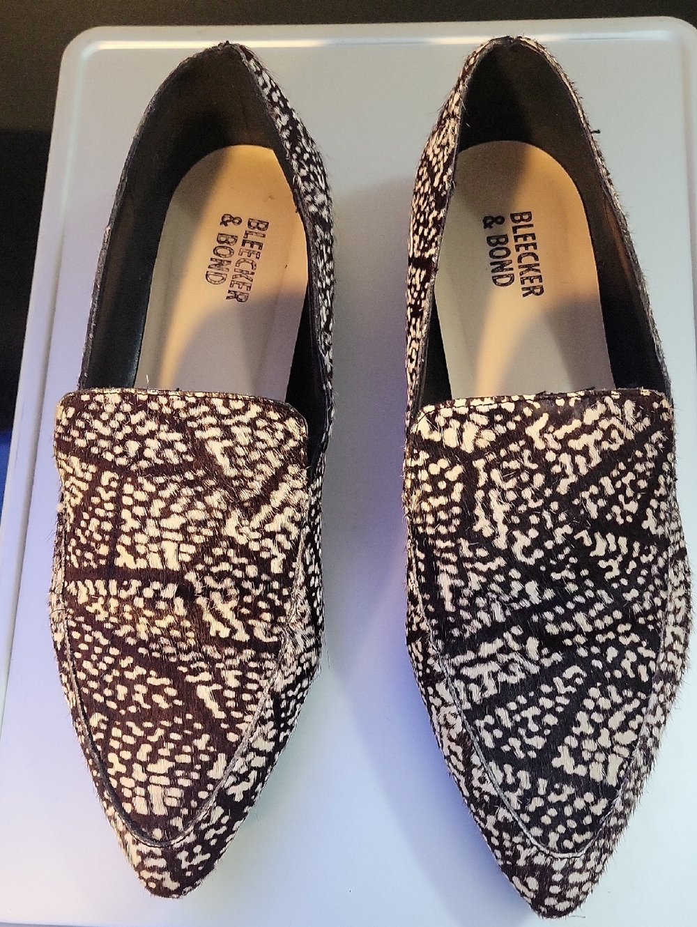 Women's Black & Cream Patterned Slip-On Loafers